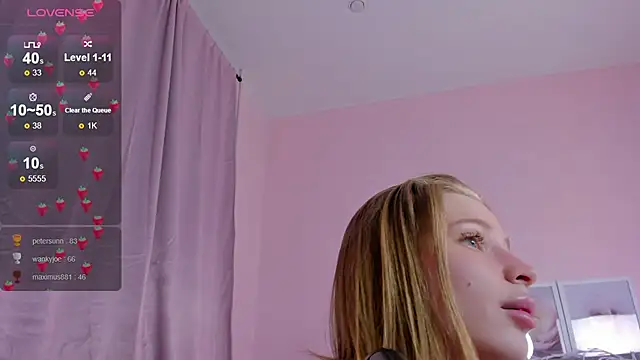 Elis Fox online show from February 2025 01:07:01 PM