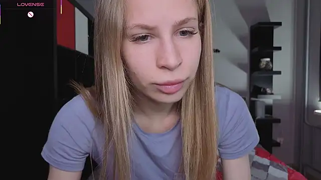 Elis Fox online show from May 2026 08:02:02 AM