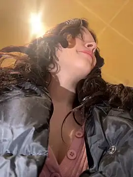 Snapshot of Times__Square chatting on February 2025 05:21:01 AM Times Square online show from February 2025 05:21:01 AM