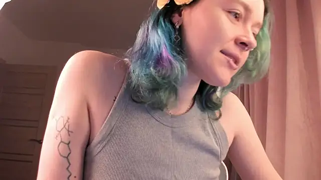 Snapshot of alisahug chatting on December 2025 10:05:02 AM alisahug online show from December 2025 10:05:02 AM