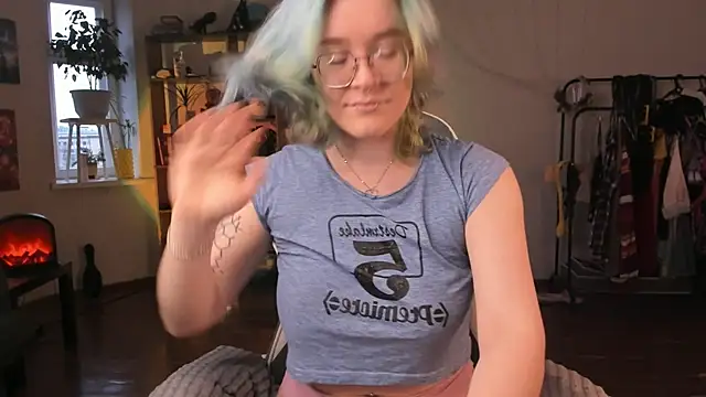Snapshot of alisahug chatting on September 2025 12:22:01 PM alisahug online show from September 2025 12:22:01 PM