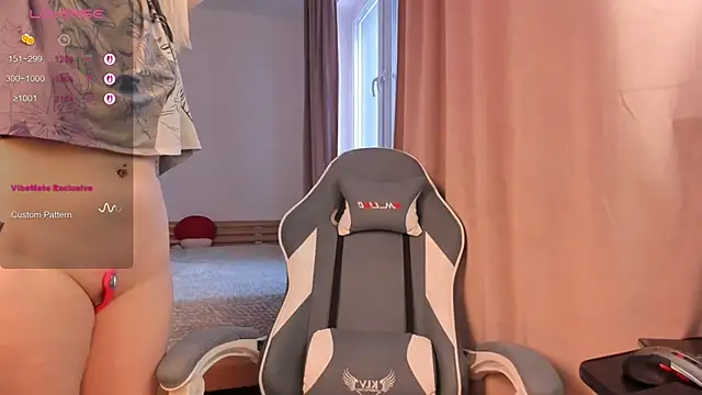 Snapshot of alisahug chatting on December 2025 10:10:01 AM alisahug online show from December 2025 10:10:01 AM