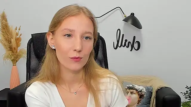 LolaWilsons online show from March 2025 09:24:02 AM