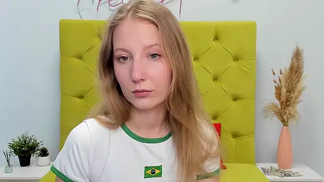 LolaWilsons online show from April 2026 07:48:01 AM
