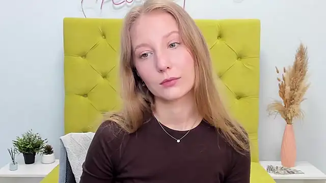 LolaWilsons online show from April 2026 06:16:01 AM