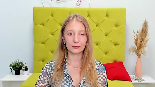 LolaWilsons online show from May 2026 02:45:01 PM