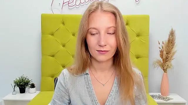 LolaWilsons online show from May 2026 10:36:01 AM