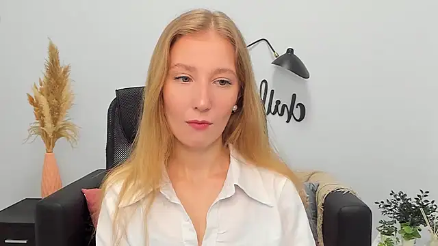 LolaWilsons online show from February 2025 06:20:01 AM