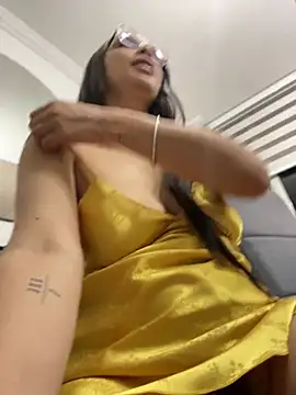 Snapshot of gabyaridi chatting on July 2026 11:44:02 PM gabyaridi online show from July 2026 11:44:02 PM