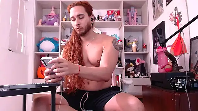 Snapshot of Sodom_333 chatting on February 2025 06:13:01 PM Sodom 333 online show from February 2025 06:13:01 PM