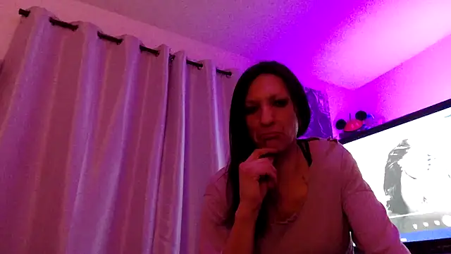 Snapshot of kendra_g33 chatting on December 2024 09:33:02 AM kendra g33 online show from December 2024 09:33:02 AM