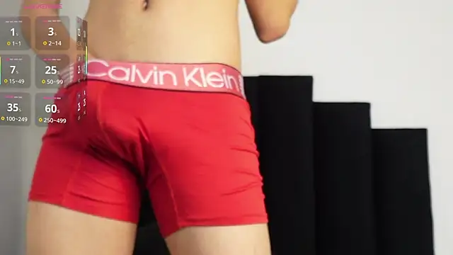 MarcoAlexLatino online show from November 2025 03:42:02 AM