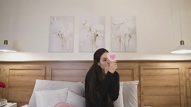 Amber Rush  online show from March 2026 10:31:02 PM