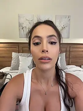 Amber Rush  online show from May 2026 10:50:01 PM