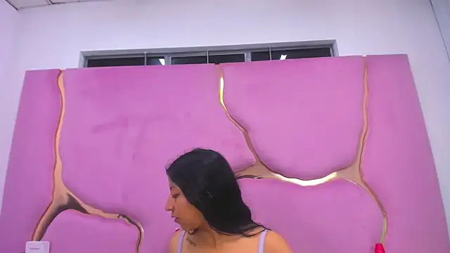 VaneLin18 online show from November 2025 11:05:01 PM