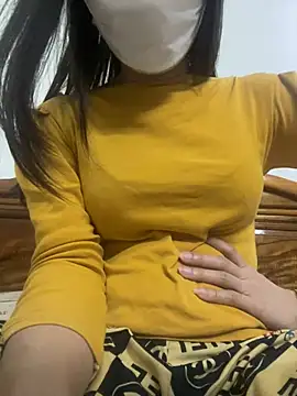 Snapshot of Tuongvy05 chatting on February 2025 05:00:01 PM Tuongvy05 online show from February 2025 05:00:01 PM