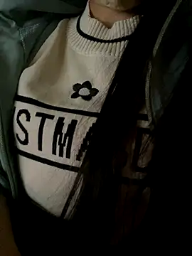 Snapshot of Tuongvy05 chatting on November 2025 09:21:01 AM Tuongvy05 online show from November 2025 09:21:01 AM