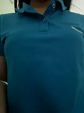 Snapshot of Tuongvy05 chatting on November 2025 08:41:01 AM Tuongvy05 online show from November 2025 08:41:01 AM