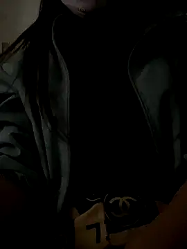 Snapshot of Tuongvy05 chatting on December 2025 01:10:01 AM Tuongvy05 online show from December 2025 01:10:01 AM