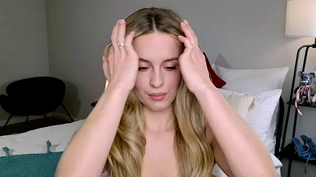 RozzitaBedberry online show from November 2025 12:15:02 PM