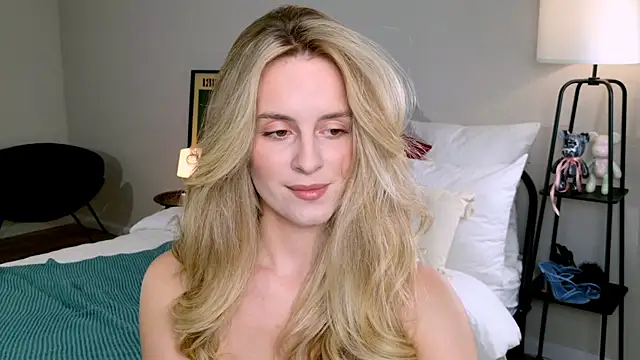 RozzitaBedberry online show from October 2025 02:07:01 PM