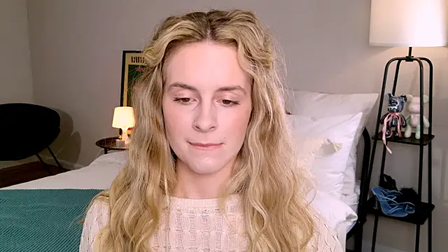 RozzitaBedberry online show from October 2025 01:00:01 PM