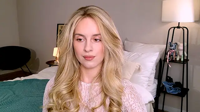 RozzitaBedberry online show from October 2025 02:29:01 PM