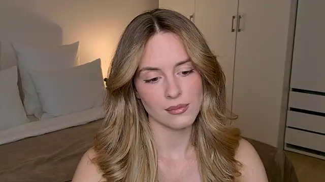 RozzitaBedberry online show from January 2026 01:14:01 PM