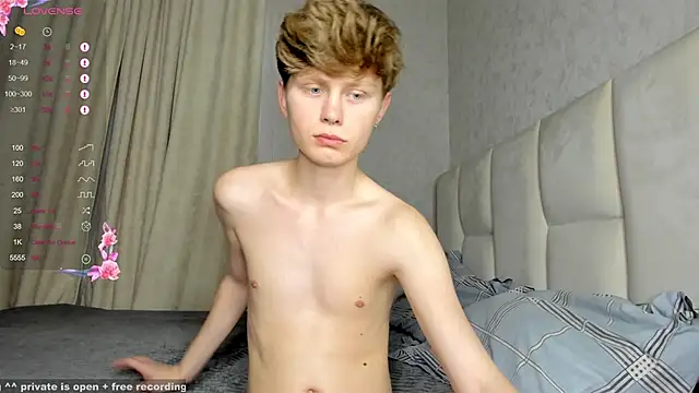 christian di0r online show from November 2025 06:03:01 PM