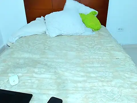 Chandler ken online show from April 2026 04:20:02 AM