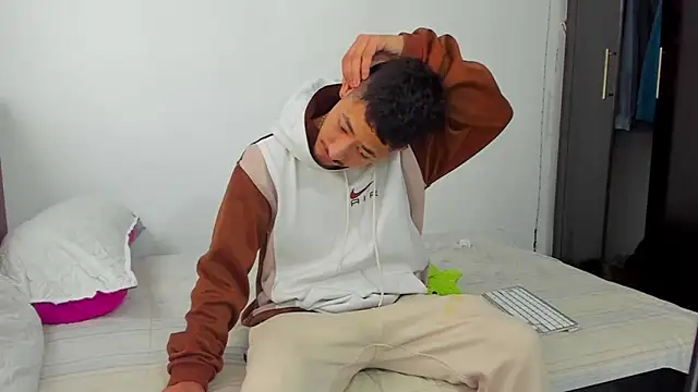 Chandler ken online show from February 2026 12:23:02 PM