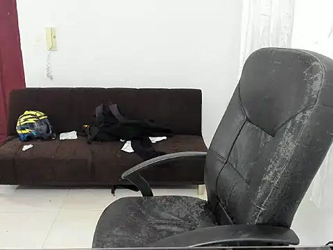 Chandler ken online show from October 2025 02:27:02 AM