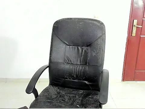 Chandler ken online show from December 2025 01:39:01 AM