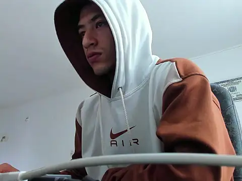 Chandler ken online show from October 2025 12:50:01 PM