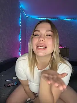 Evaaa Babiesss online show from December 2025 06:09:02 PM