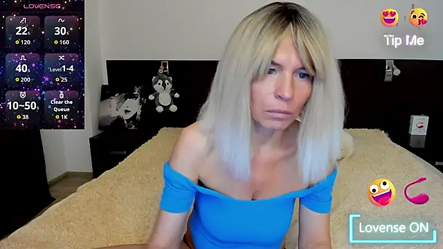 Snapshot of Hanna_Becrett17 chatting on June 2026 03:45:01 AM Hanna Becrett17 online show from June 2026 03:45:01 AM
