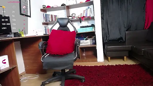 Snapshot of LiaTaylorr chatting on February 2026 12:36:02 PM LiaTaylorr online show from February 2026 12:36:02 PM