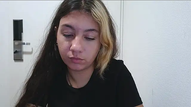 blvckbabyweed07 online show from June 2026 08:47:02 PM