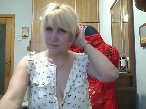 Snapshot of IrinaB1 chatting on June 2026 04:28:01 PM IrinaB1 online show from June 2026 04:28:01 PM