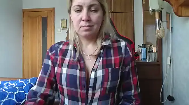 IrinaB1 online show from February 2025 01:47:02 PM