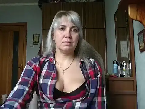 IrinaB1 online show from December 2025 11:09:02 AM