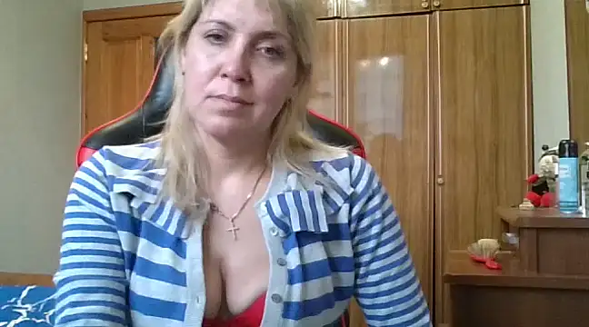IrinaB1 online show from February 2025 03:15:02 PM