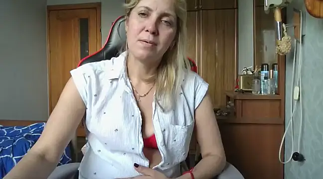 IrinaB1 online show from March 2025 02:30:01 PM