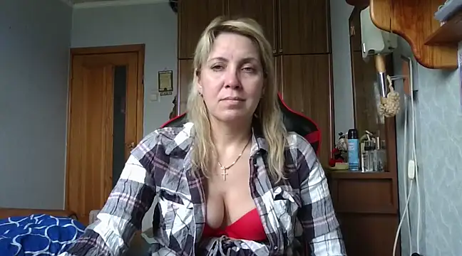 IrinaB1 online show from March 2025 08:08:02 AM