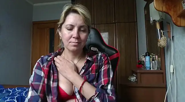IrinaB1 online show from March 2025 01:50:02 PM