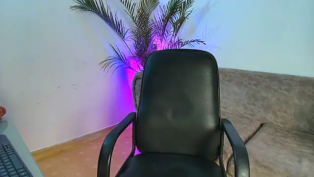 Snapshot of Susana_hank2 chatting on November 2025 09:04:01 PM Susana hank2 online show from November 2025 09:04:01 PM