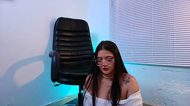 Snapshot of Susana_hank2 chatting on February 2026 09:04:01 PM Susana hank2 online show from February 2026 09:04:01 PM