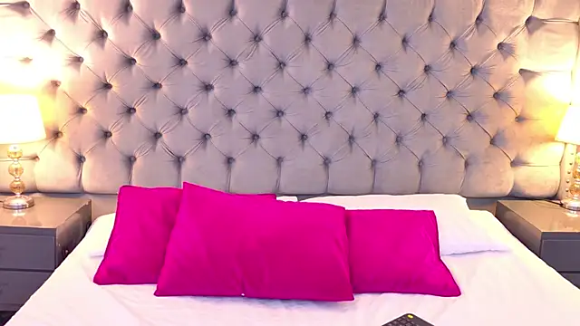 SamantaG online show from January 2026 01:37:02 PM