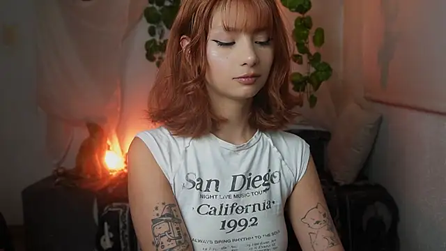 ari kat online show from November 2025 04:05:01 AM