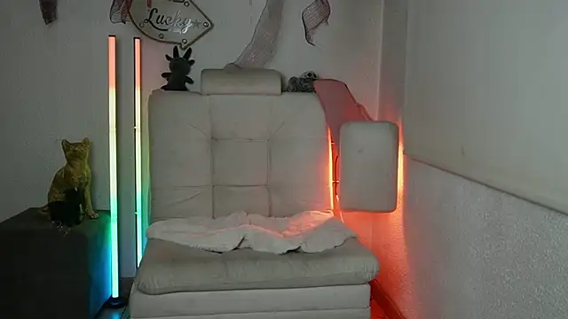 ari kat online show from February 2026 04:52:02 AM